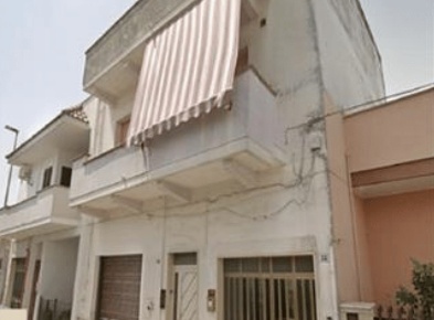 Foto Case indipendenti in Via Vincenzo Monti 32, Leverano di 358 m² in aste