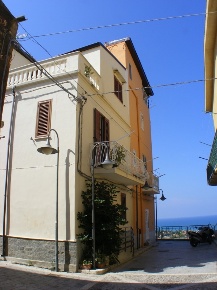 Foto Casa indipendente in Via Guglielmo Marconi, Campofelice di Roccella