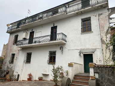 Foto Casa indipendente in Via Marzuli, Sessa Aurunca di 827 m² in vendita