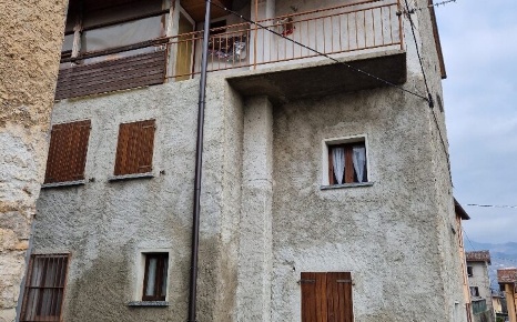 Foto Casa indipendente in Cornalita, San Giovanni Bianco di 240 m²