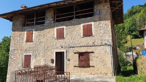 Foto Casa indipendente in BRACCA, Bracca di 325 m² con 6 locali in vendita
