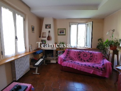 Foto Casa indipendente a Pesaro di 307 m² con 7 locali in vendita