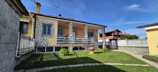 Foto Casa indipendente in STRADA ESTERNA DELLA CA' ROTTA, Verolengo Centro