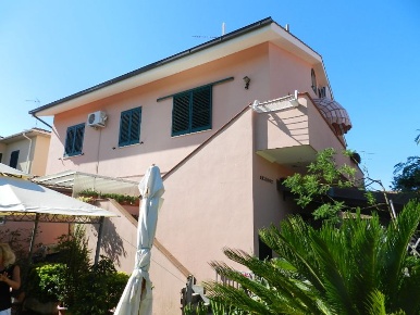 Foto Casa indipendente a Rosignano Marittimo in vendita