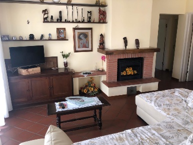 Foto Casa indipendente a Camaiore Lido di Camaiore di 100 m² con 5 locali