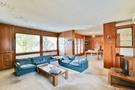 Foto Casa indipendente in VIA GIUSEPPE VERDI, Meda di 400 m² con 10 locali