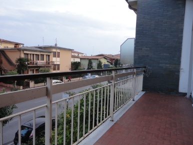 Foto Casa indipendente a Viareggio di 130 m² con 6 locali in vendita