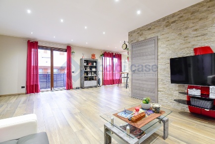 Foto Casa indipendente a Seregno Consonno - Bivio di 326 m² con 5 locali
