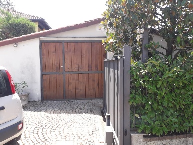 Foto Casa indipendente a Tortona di 300 m² con 7 locali in vendita