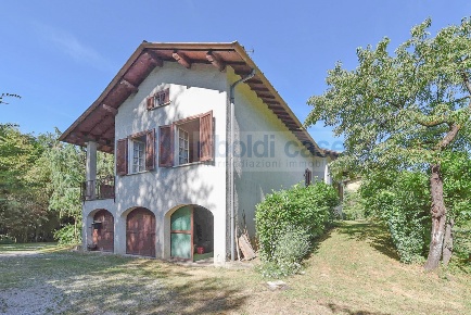 Foto Casa indipendente a Imbersago di 186 m² con 4 locali in vendita