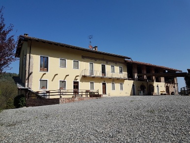 Foto Casa indipendente in CASCINA GROPPETO, Lauriano di 400 m² in vendita