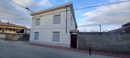 Foto Casa indipendente a Borgoratto Alessandrino di 220 m² con 8 locali