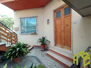Foto Casa indipendente a Rosignano Marittimo Rosignano Solvay in vendita