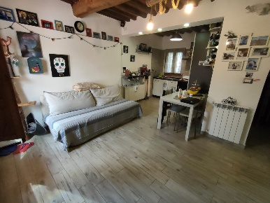 Foto Casa indipendente in via sarzanese, Massarosa di 65 m² con 2 locali