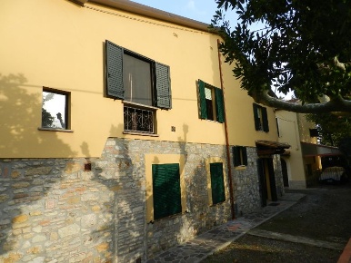 Foto Casa indipendente a Rosignano Marittimo in vendita
