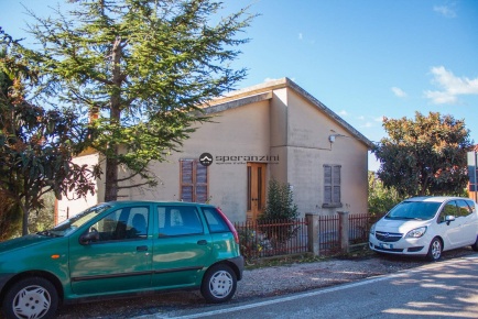 Foto Casa indipendente in via le grotte, Mondolfo di 151 m² con 3 locali