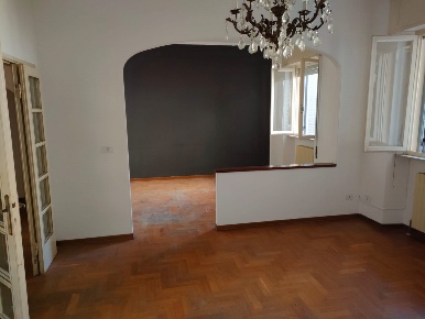 Foto Casa indipendente a Viareggio di 180 m² con 6 locali in vendita