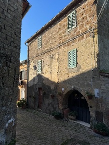 Foto Casa indipendente a Sorano San Quirico di 100 m² con 5 locali