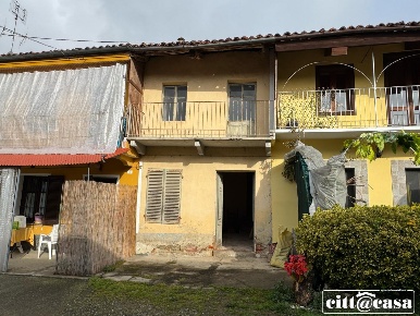 Foto Case semi ndipendenti a San Sebastiano da Po Centro di 60 m²