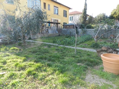 Foto Casa indipendente a Rosignano Marittimo Rosignano Solvay in vendita