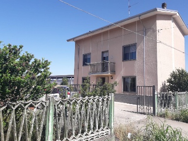 Foto Casa indipendente a Alessandria di 120 m² con 5 locali in vendita