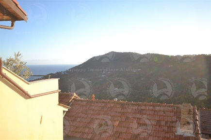 Foto Case semi ndipendenti in Via Leon Pancaldo, Alassio Moglio di 57 m²