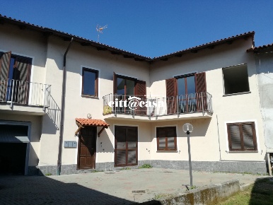 Foto Case semi ndipendenti in Via Alessandro Manzoni, Calliano Monferrato