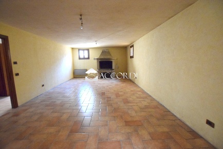 Foto Casa indipendente a Montebelluna Centro di 220 m² con 4 locali