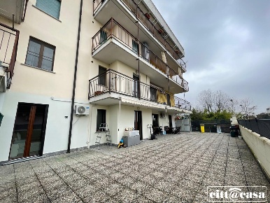 Foto Casa indipendente a Crescentino Centro di 100 m² con 4 locali