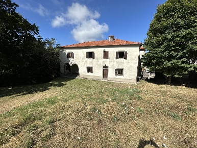 Foto Casa indipendente a Pelago Consuma di 366 m² con 13 locali in vendita