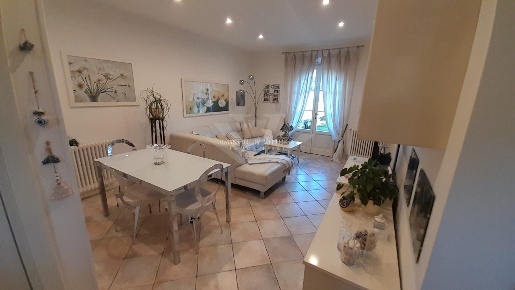 Foto Casa indipendente in Via Pisanica, Pietrasanta di 107 m² con 7 locali
