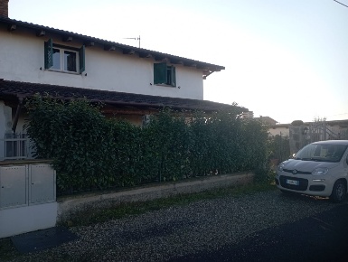 Foto Case semi ndipendenti a Alessandria di 180 m² con 5 locali in vendita