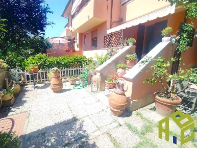 Foto Casa indipendente in Via Diacinto Cestoni, Rosignano Marittimo