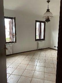 Foto Case semi ndipendenti a Alessandria di 120 m² con 4 locali in vendita