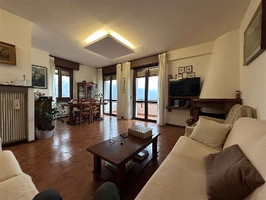 Foto Appartamento in VIA PAPINI 4, Como Sagnino di 140 m² con 4 locali