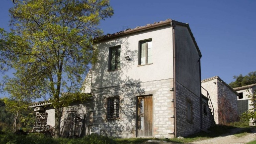 Foto Casa indipendente in loc. torricella, Fossombrone di 73 m² in vendita