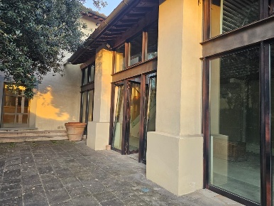 Foto Casa indipendente in VIA SAN GIUSTO, Campi Bisenzio di 321 m²
