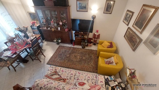 Foto Casa indipendente a Calcinaia Centro di 123 m² con 7 locali in vendita