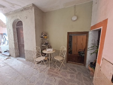 Foto Case semi ndipendenti a Tresana Barbarasco di 102 m² con 5 locali