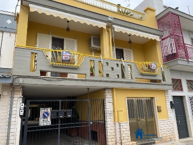 Foto Casa indipendente a Cellamare di 160 m² con 5 locali in vendita