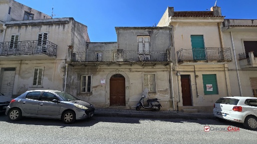 Foto Case semi ndipendenti in VIALE REGINA MARGHERITA, Caltagirone Centro