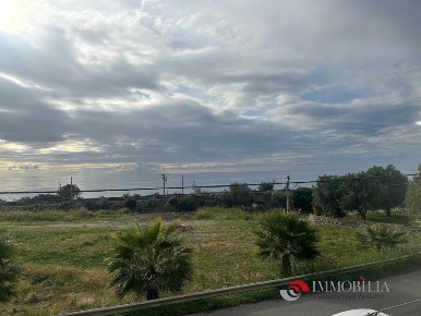 Foto Casa indipendente a Bova Marina di 250 m² con 4 locali in vendita