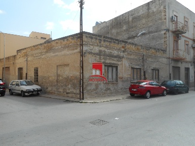 Foto Casa indipendente in Via Erice, Trapani Centro di 169 m² con 6 locali