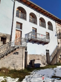 Foto Case semi ndipendenti in Via Portici, Monno Centro di 320 m²