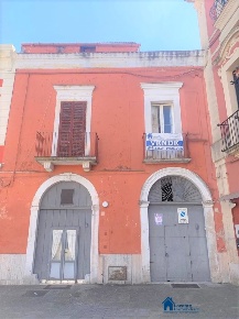 Foto Casa indipendente in Via Roma, Capurso di 200 m² con 4 locali