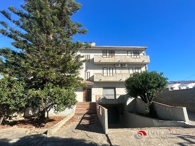 Foto Casa indipendente in Via SS 106 Annà, Melito di Porto Salvo di 1000 m²