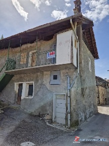 Foto Case semi ndipendenti in Via Villa, Incudine di 85 m² con 5 locali