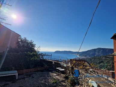 Foto Case semi ndipendenti in via Airaldi, Alassio Via Solva, Santa Croce