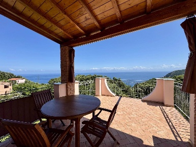 Foto Casa indipendente a Marciana Zanca Sant'Andrea di 180 m² con 4 locali