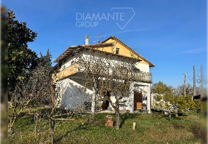 Foto Case semi ndipendenti a Castiglione del Lago I Bertoni di 270 m²